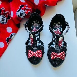 Minnie Mouse Black and Red Kids Shoes Size 10